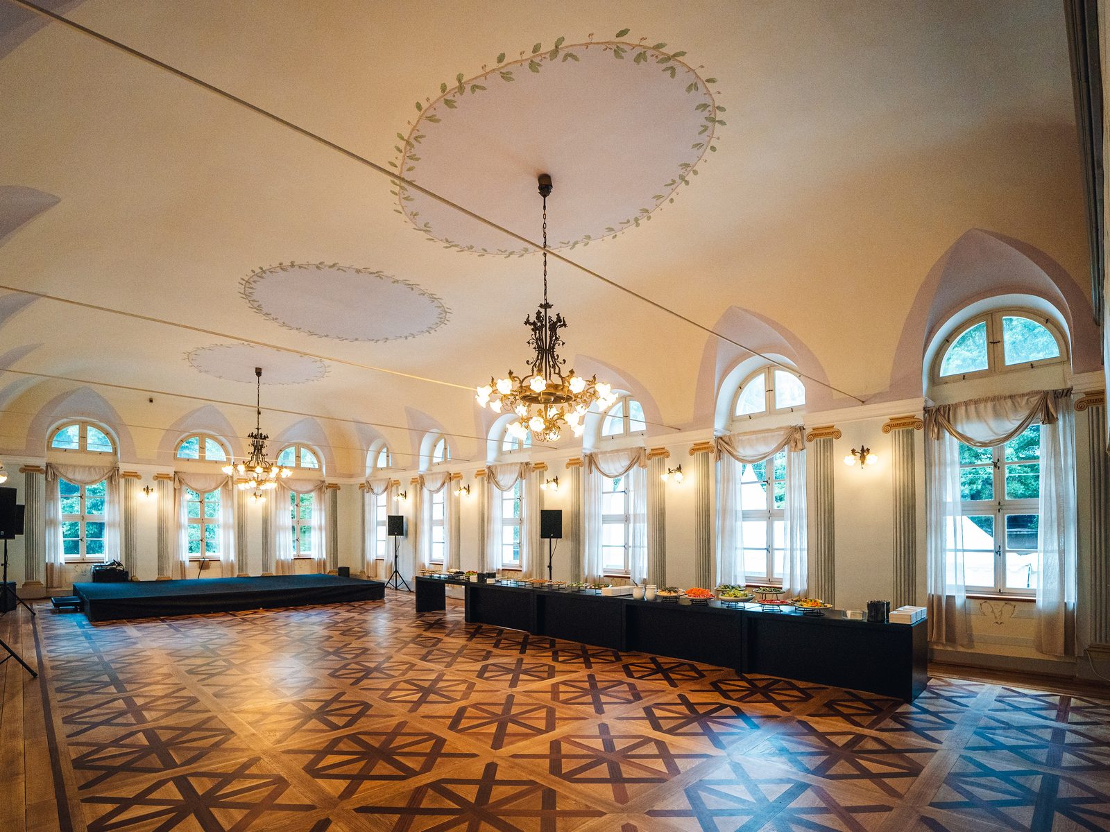 Diamond VIP Palace
